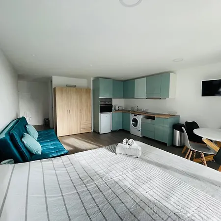 Center Marina View Апартаменты Фуншал