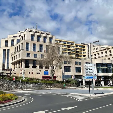 Center Marina View * Φουνκάλ