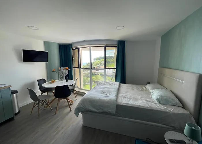 Center Marina View *