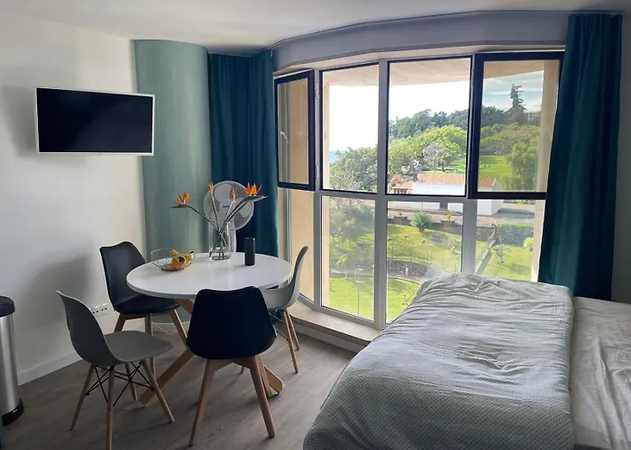 Center Marina View *