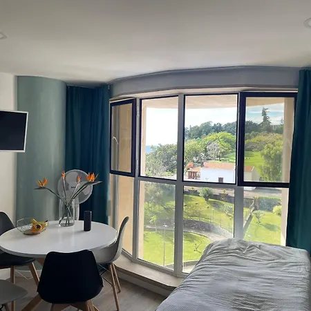 Apartment Center Marina View